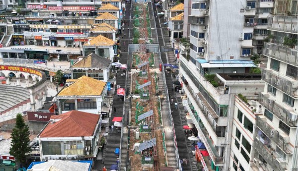 北新融建公司巫山县高唐组团老旧小区交通出行提升工程（一期）项目 全力冲刺四季度