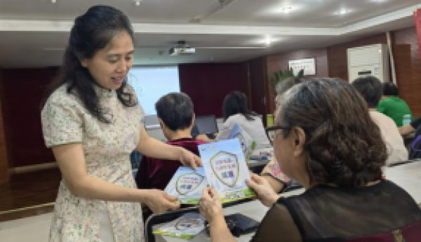 嘉西村社区：开展禁毒斗争 拥抱幸福人生