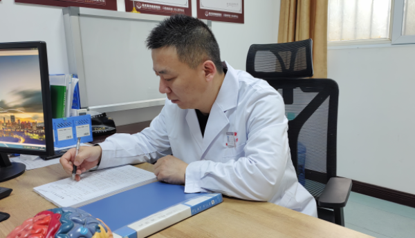 重庆惠民癫康医院：癫痫病越来越严重，原因有哪些？